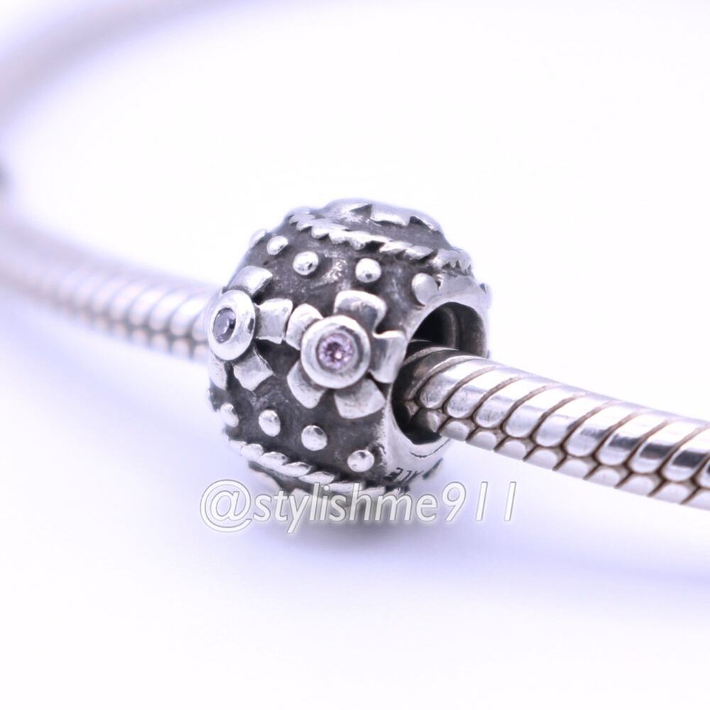 Authentic PANDORA Retired Decorative Egg Charm - 790390PCZ - Picture 3 of 8